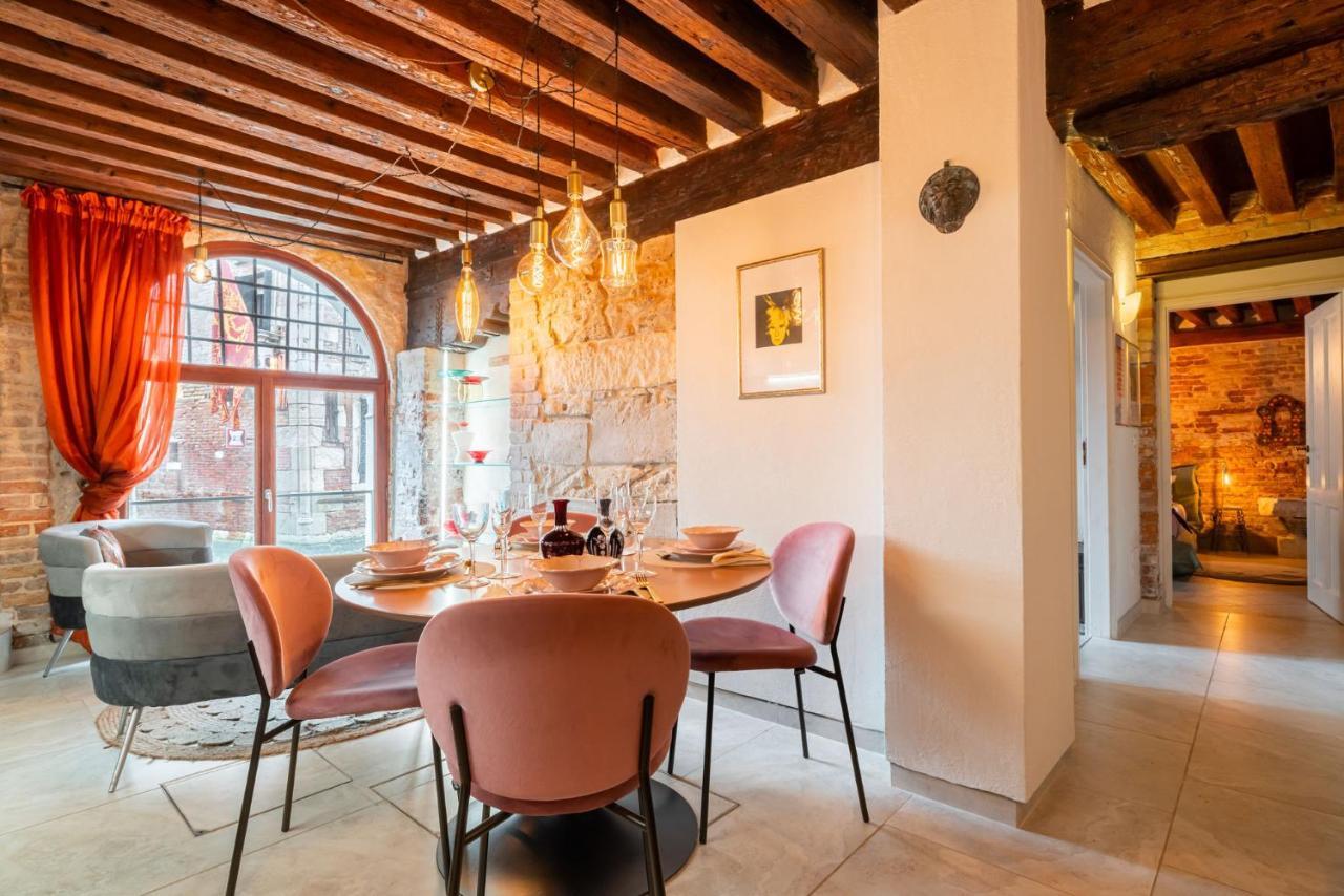 Casa Manina Sul Ponte - Your Private Canal View เวนิส ภายนอก รูปภาพ