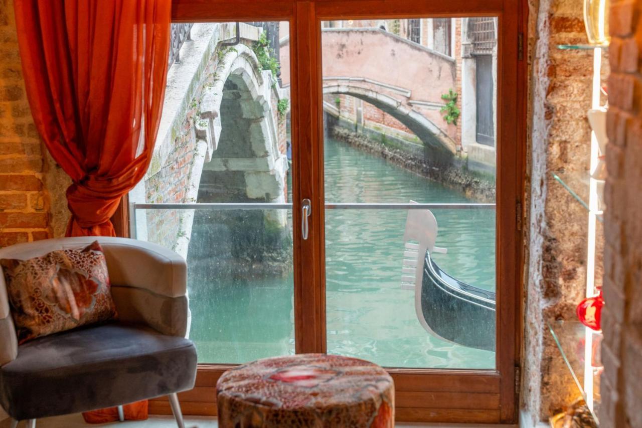 Casa Manina Sul Ponte - Your Private Canal View เวนิส ภายนอก รูปภาพ